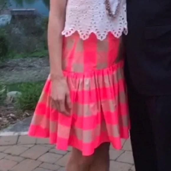 J Crew neon pink plaid skirt size 2 - Picture 3 of 4